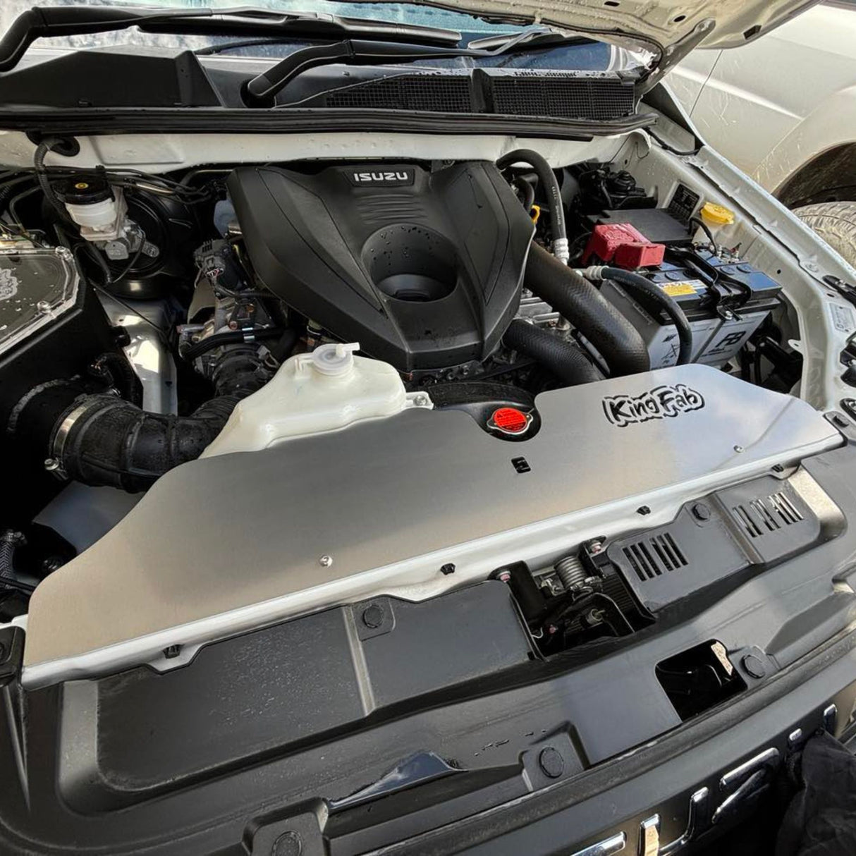 4JJ3 Radiator Cover